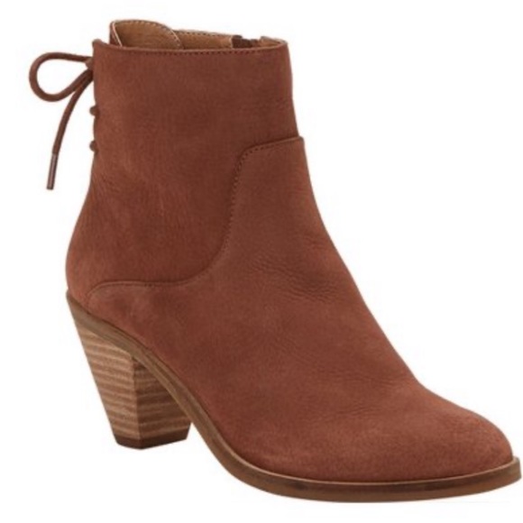 NEW Lucky Boots 🍀 - Picture 3 of 8